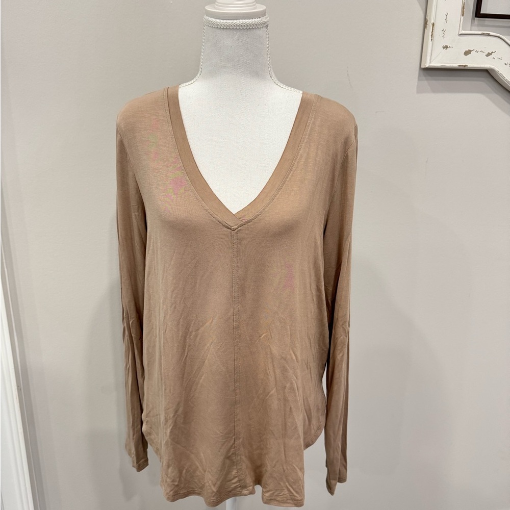 White Crow Beige V-Neck Long Sleeve Top